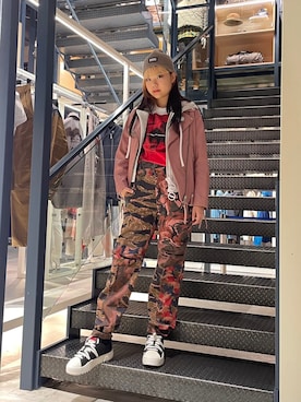 「アイテム（ライダースジャケット、ピンク系）」を使った、Hanaさん（レディース・164cm）の秋コーディネート