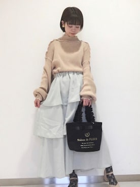 「メロートップス」｜「アイテム（ニット/セーター）」を使った、りりさん（レディース・147cm）の夏コーディネート