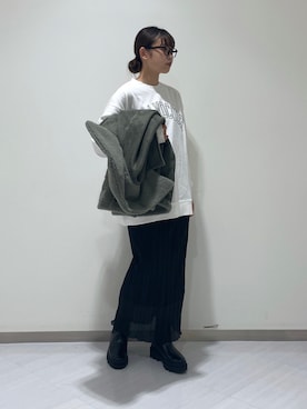 「LOWRYS FARM（ローリーズファーム）のアイテム（ジャケット/アウター、グリーン系）」を使った、なるさん（レディース・163cm）の秋コーディネート