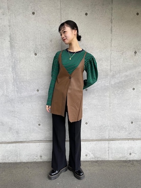 「UNE MANSION（ユヌマンション）のアイテム（ベスト）」を使った、ayanoさん（レディース・168cm）の秋コーディネート