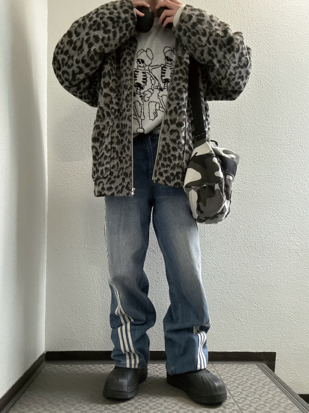 「niceghostclubのアイテム（ニット/セーター、ホワイト系）」を使った、ぽぽぬなさん（レディース・167cm）の春コーディネートの1枚目の写真