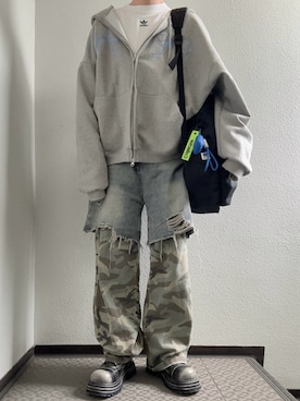 「BALENCIAGA（バレンシアガ）のアイテム」を使った、ぽぽぬなさん（レディース・167cm）の春コーディネート