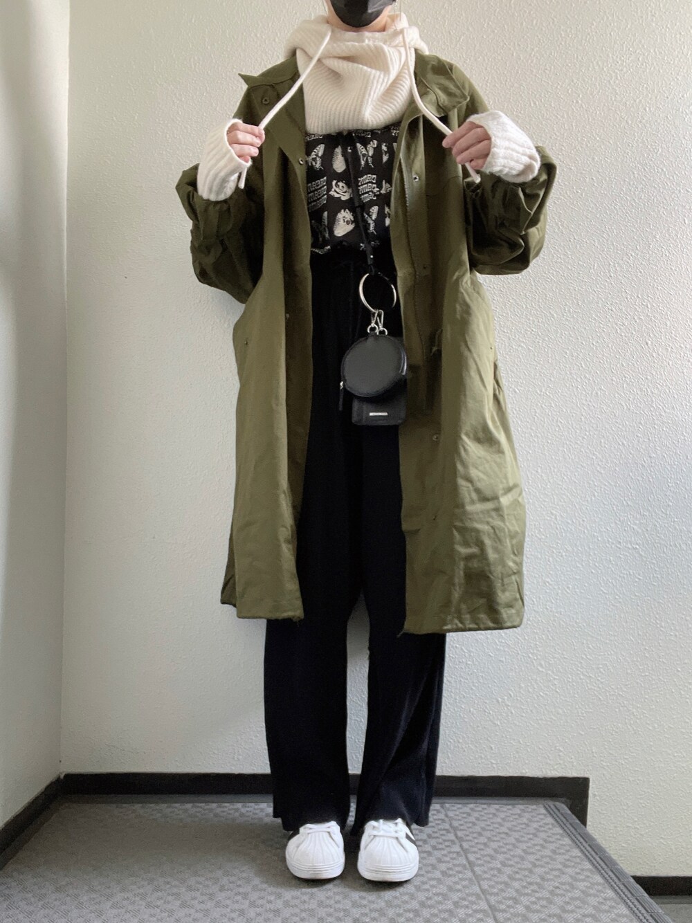 「rectangleのバラクラバ　ネックウォーマー（ネックウォーマー/スヌード、ホワイト系）」を使った、ぽぽぬなさん（レディース・167cm）の秋コーディネートの1枚目の写真