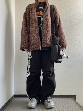 「crocs（クロックス）のアイテム」を使った、ぽぽぬなさん（レディース・167cm）の冬コーディネート