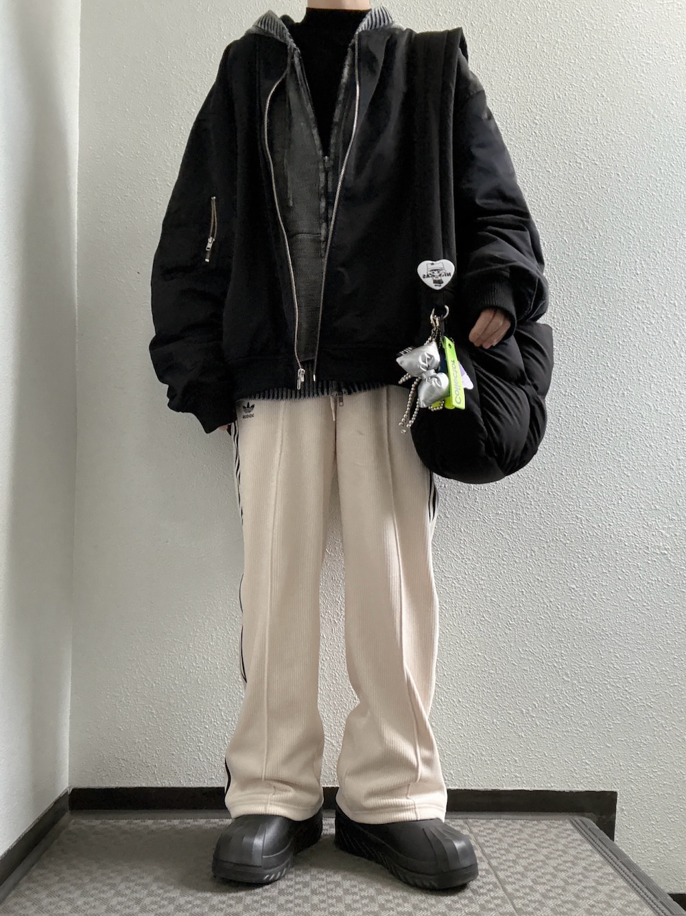 楽天市場】【公式】アディダス adidas 返品可 ライフスタイル アディダス オリジナルス プレミアム ベッケンバウアー リュクス トラックパンツ  オリジナルス レディース ウェア・服 ボトムス 白 ホワイト IY2911 下 : adidas Online Shop 楽天市場店