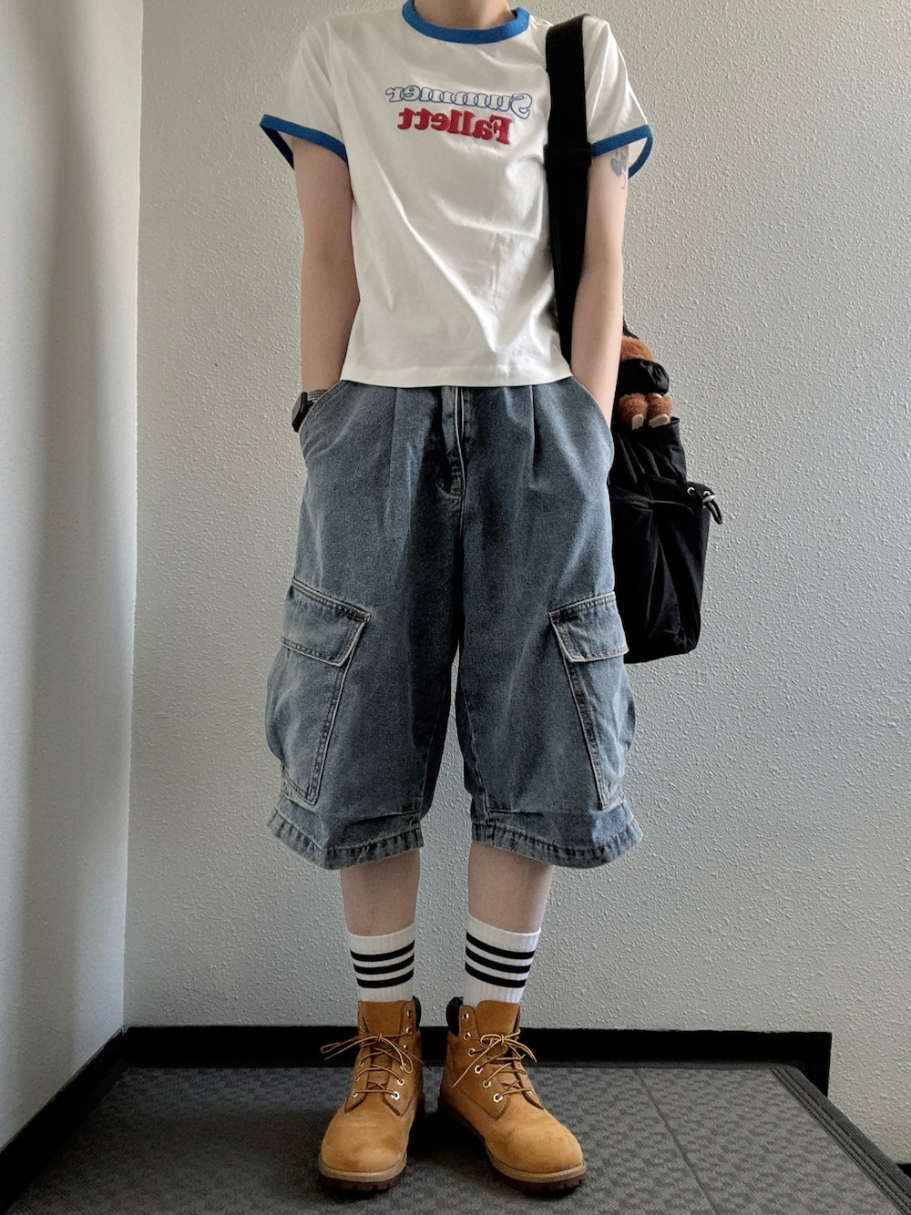 「Fallettのアイテム（Tシャツ/カットソー、ホワイト系）」を使った、ぽぽぬなさん（レディース・167cm）の夏コーディネートの1枚目の写真