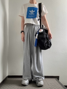「adidas（アディダス）のKSENIASCHNAIDER オリジナルス ラベル 半袖Tシャツ / アディダスオリジナルス adidas Originals（Tシャツ/カットソー、ホワイト系）」を使った、ぽぽぬなさん（レディース・167cm）の夏コーディネート