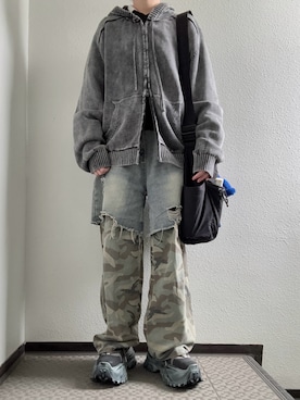 「prendaのアイテム（スウェット、ブラック系）」を使った、ぽぽぬなさん（レディース・167cm）の春コーディネート