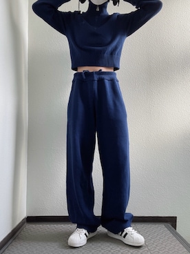 「adidas（アディダス）のアイテム（その他パンツ）」を使った、ぽぽぬなさん（レディース・167cm）の冬コーディネート