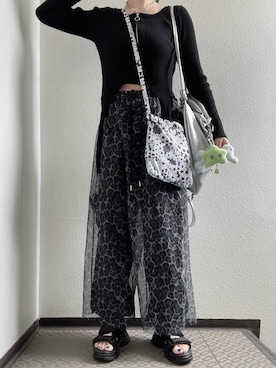 「アイテム（バックパック/リュック、シルバー系）」を使った、ぽぽぬなさん（レディース・167cm）の夏コーディネート