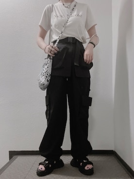 「アイテム（バックパック/リュック、シルバー系）」を使った、ぽぽぬなさん（レディース・167cm）の夏コーディネート