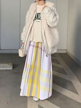 「アイテム（MA-1、ホワイト系）」を使った、kuririnさん（レディース・159cm）の冬コーディネート