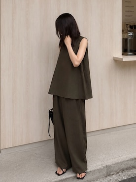 「CORNERS（コーナーズ）の接触冷感シアーリネンタッチノースリーブブラウス【セットアップ可能】（シャツ/ブラウス、ブラウン系）」を使った、kuririnさん（レディース・159cm）の夏コーディネート
