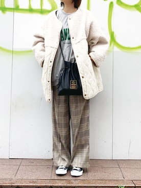 「アイボリー」｜「アイテム（ブルゾン）」を使った、kuririnさん（レディース・159cm）の冬コーディネート