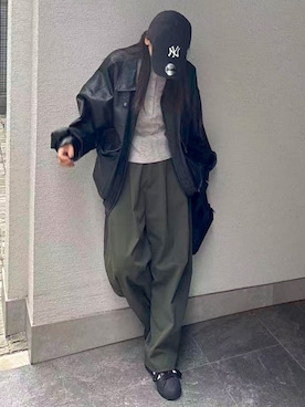 「CORNERS（コーナーズ）のツイルサイドタックコクーンパンツ（チノパンツ）」を使った、kuririnさん（レディース・159cm）の秋コーディネート