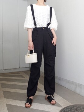 「CORNERS（コーナーズ）のサスペンダー付きカーゴパンツ（カーゴパンツ）」を使った、kuririnさん（レディース・159cm）の夏コーディネート