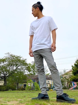 「シロティシャツ」｜JUNKAPPLEさん（メンズ・169cm）の春コーディネート