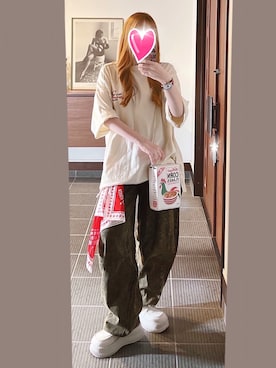 「kelloggs（ｹﾛｯｸﾞ）のトニーザタイガー♡（Tシャツ/カットソー、ホワイト系）」を使った、致し方なく課金さん（レディース・157cm）の春コーディネート