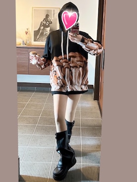 「アイテム（マグ/哺乳瓶/お食事グッズ）」を使った、致し方なく課金さん（レディース・157cm）の秋コーディネート