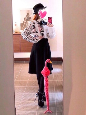 「VIKTOR&ROLF（ヴィクター&ロルフ）のアイテム（トップス）」を使った、致し方なく課金さん（レディース・157cm）の秋コーディネート