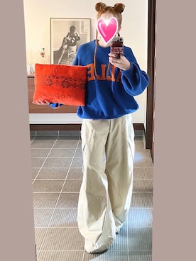 「Alley Tokyo（アリートーキョー）のBIGロゴALLEYニット（ニット/セーター、ブルー系）」を使った、致し方なく課金さん（レディース・157cm）の春コーディネート