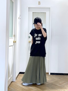 「アコーディオンプリーツ」｜「アイテム（スカート）」を使った、tomocoさん（レディース・158cm）の春コーディネート