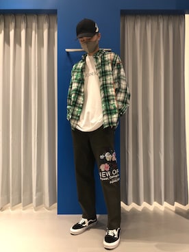 「PLEASURES（プレジャー）のアイテム（パンツ）」を使った、Kazuki Yanaiさん（メンズ・182cm）の夏コーディネート