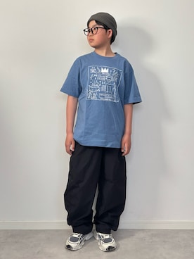 「UNIQLO（ユニクロ）のアイテム（Tシャツ/カットソー、ブルー系）」を使った、M&Kさん（キッズ・142cm）の夏コーディネート