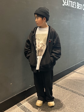 「アイテム（ニットキャップ/ビーニー）」を使った、M&Kさん（キッズ・138cm）の冬コーディネート