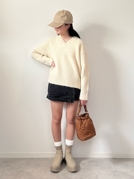 「アイテム（デニムスカート）」を使った、M&Kさん（レディース・155cm）の秋コーディネート