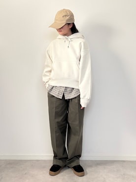 「アイテム（チノパンツ）」を使った、M&Kさん（レディース・155cm）の秋コーディネート