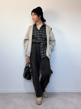 「タックイン」｜「アイテム（ニットキャップ/ビーニー）」を使った、M&Kさん（レディース・154cm）の冬コーディネート