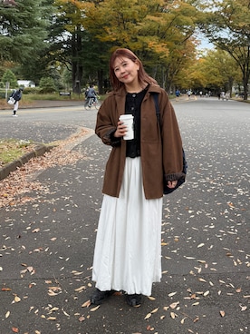「アイテム（その他アウター、ブラウン系）」を使った、akariさん（レディース・167cm）の秋コーディネート