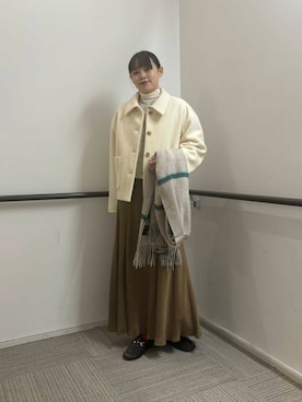 「冬の差し色コーデ」｜「アイテム（ローファー）」を使った、Rさん（レディース・156cm）の冬コーディネート