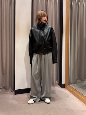 「URBAN RESEARCH（アーバンリサーチ）のレザーライクブルゾン（ブルゾン、ブラック系）」を使った、Rさん（レディース・156cm）の秋コーディネート
