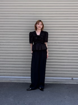 「URBAN RESEARCH（アーバンリサーチ）のGANNI　Tie Strap BLOUSE（シャツ/ブラウス、ブラック系）」を使った、Rさん（レディース・156cm）の夏コーディネート