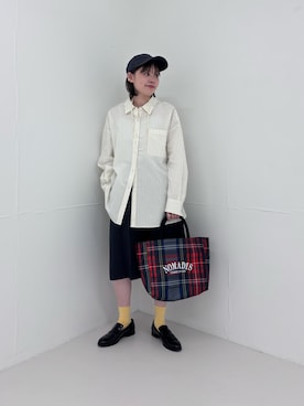 「URBAN RESEARCH（アーバンリサーチ）のバックデザインストライプシャツ（シャツ/ブラウス、ホワイト系）」を使った、Rさん（レディース・156cm）の秋コーディネート