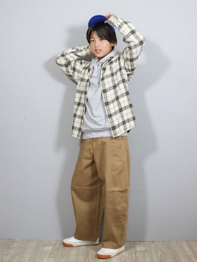「アイテム（シャツ/ブラウス）」を使った、Ｒ兄弟さん（キッズ・157cm）の秋コーディネート