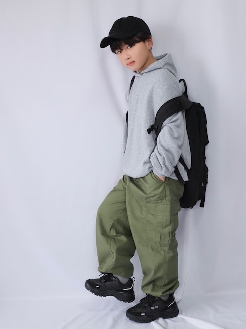 ｒ兄弟 Coenのカーゴパンツを使ったコーディネート Wear