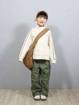 「アイテム（帽子）」を使った、Ｒ兄弟さん（キッズ・124cm）の秋コーディネート