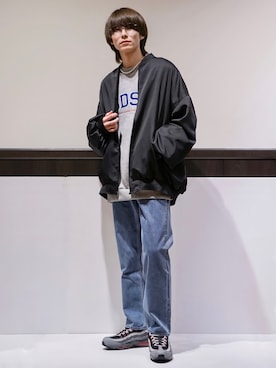 「JUNRED（ジュンレッド）のアイテム（MA-1）」を使った、omatsuさん（メンズ・169cm）の春コーディネート