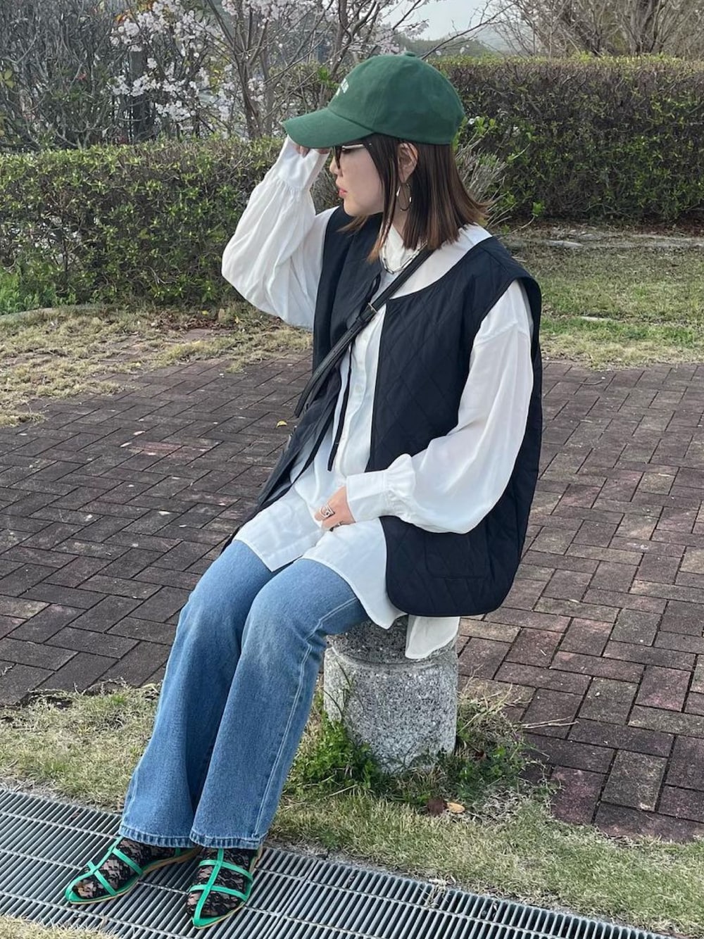 明日までの出品　ローリーズファーム　ビスチェ　バンドカラールーズシャツ LOWRYS FARM - バンドカラールーズシャツの通販 by Riri❥'s shop