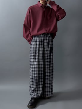 「SITRY（シトリー）の2026AW新色追加 SITRY Oversize Drop shoulder Regular collar shirt/別注 ビッグシルエット  ドレープツイル  レギュラーカラーシャツ（シャツ/ブラウス、レッド系）」を使った、SITRYさん（メンズ・181cm）の秋コーディネート