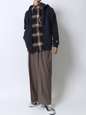 「アイテム（パーカー）」を使った、SITRYさん（メンズ・181cm）の秋コーディネート