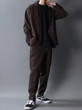「アイテム（セットアップ、ブラウン系）」を使った、SITRYさん（メンズ・181cm）の秋コーディネート