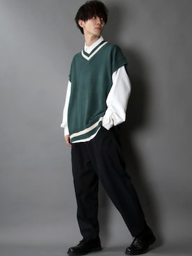 「SITRY（シトリー）のloose tapered tuck wide Pants/ルーズ テーパード タック ワイドパンツ（スラックス）」を使った、SITRYさん（メンズ・178cm）の冬コーディネート