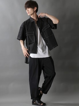 「SITRY（シトリー）のloose tapered tuck wide Pants/ルーズ テーパード タック ワイドパンツ（スラックス）」を使った、SITRYさん（メンズ・178cm）の夏コーディネート