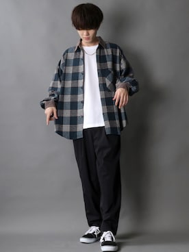 「SITRY（シトリー）のloose tapered tuck wide Pants/ルーズ テーパード タック ワイドパンツ（スラックス）」を使った、SITRYさん（メンズ・178cm）の秋コーディネート