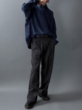 「SITRY（シトリー）の2026AW新色追加 SITRY Oversize Drop shoulder Regular collar shirt/別注 ビッグシルエット  ドレープツイル  レギュラーカラーシャツ（シャツ/ブラウス、ブルー系）」を使った、SITRYさん（メンズ・181cm）の秋コーディネート