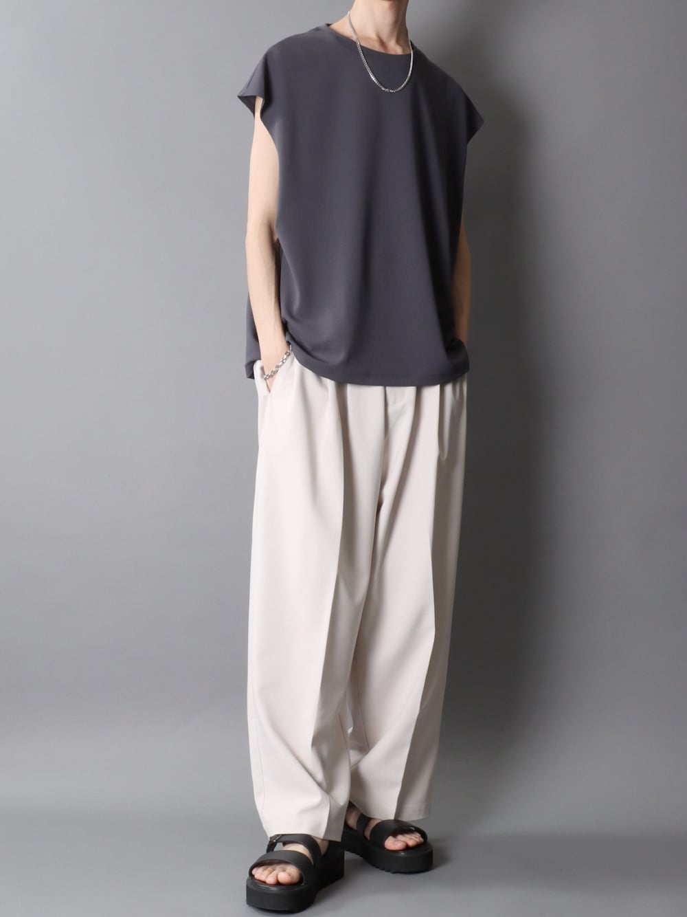トップス kano Kano(SITRY)｜SITRYのタンクトップを使ったコーディネート - WEAR